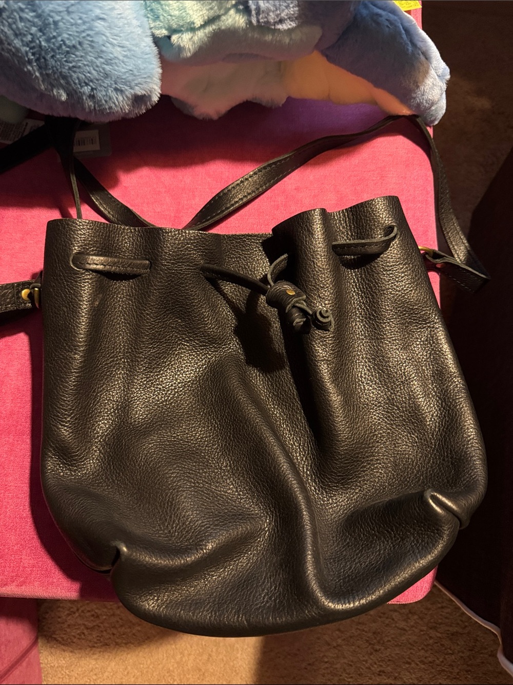 Portland Black Leather larger Drawstring Shoulder Bag GUC